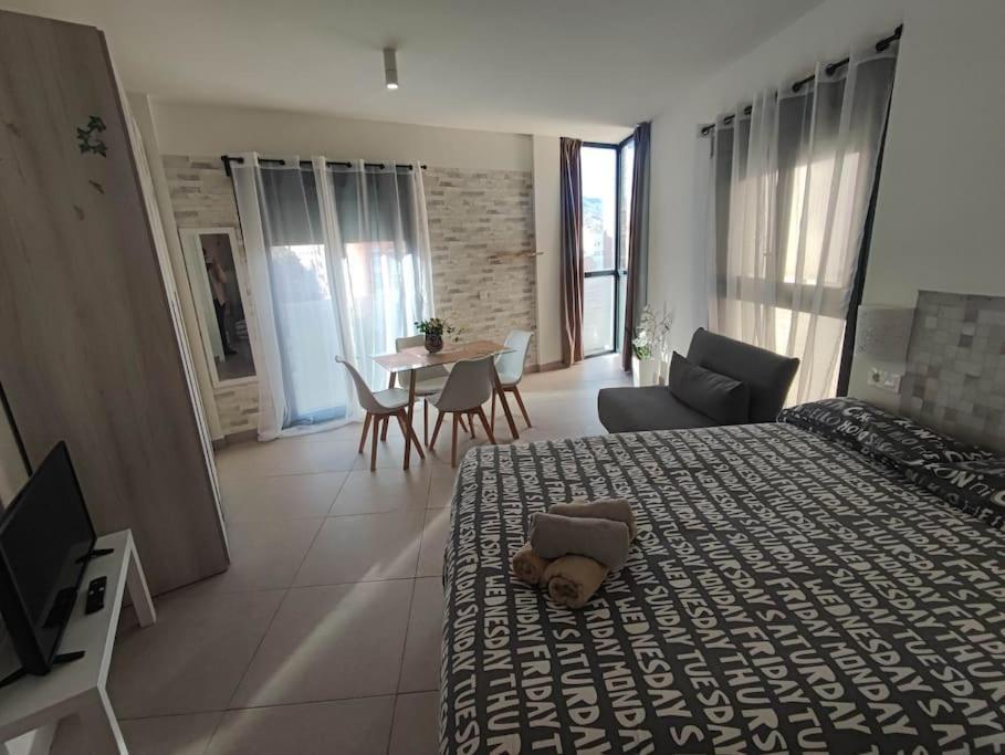 Nuevo Estudio Con Parking Gratis Málaga Dış mekan fotoğraf