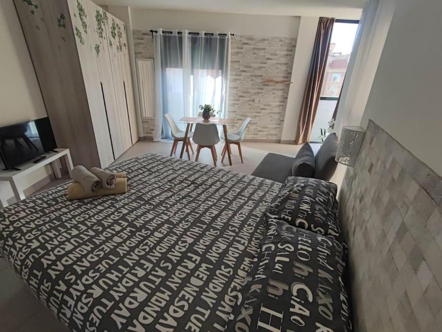 Nuevo Estudio Con Parking Gratis Málaga Dış mekan fotoğraf